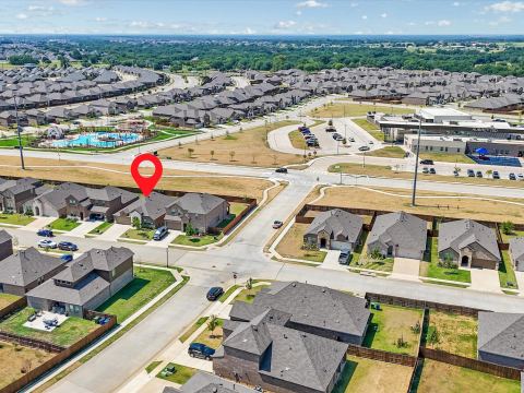 3257 Trails End Road, Aubrey, TX 76227 — photo 2
