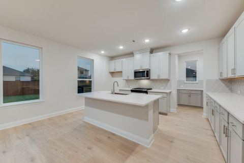517 Marcus Lane, Crowley, TX 76036 — photo 3