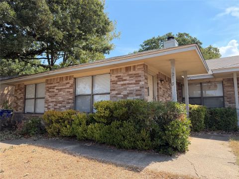 210 Shady Valley Drive, Mansfield, TX 76063 — photo 3