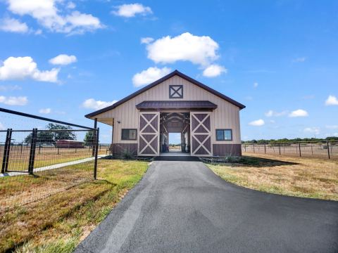 3601 Farm Land Court, Granbury, TX 76048 — photo 2
