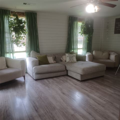 1309 S 5th Street, Bonham, TX 75418 — photo 3