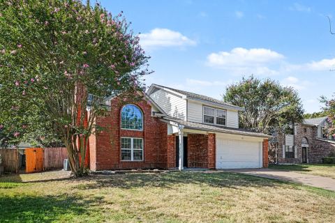 307 Hopewell Street, Grand Prairie, TX 75052 — photo 2