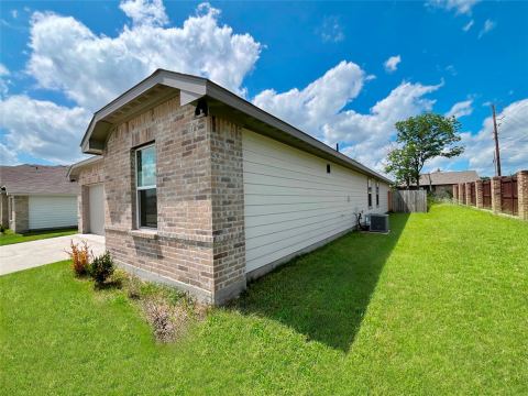 102 Doma Avenue, Greenville, TX 75402 — photo 3
