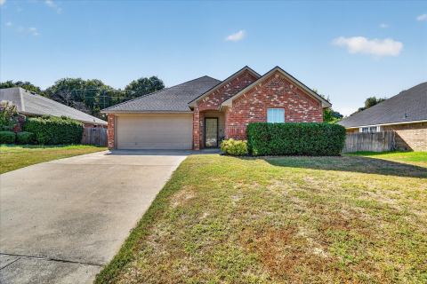 237 Wellington Trail, Weatherford, TX 76085 — photo 2