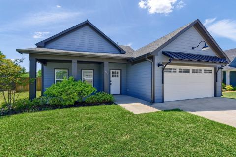412 Carneros Drive, Sherman