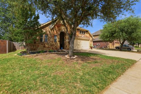 1004 Tara Drive, Burleson, TX 76028 — photo 2