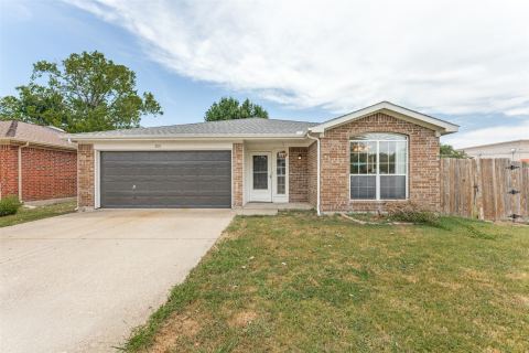 200 Cutting Horse Lane, Keller