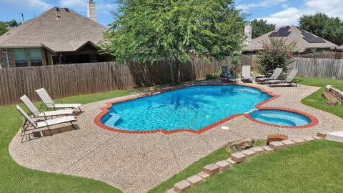 111 Honeysuckle Drive, Justin, TX 76247 — photo 2