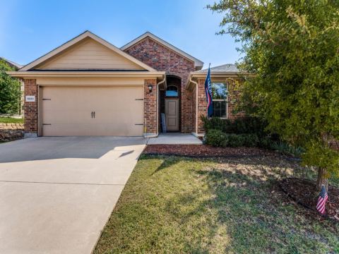 9224 Castorian Drive, Fort Worth