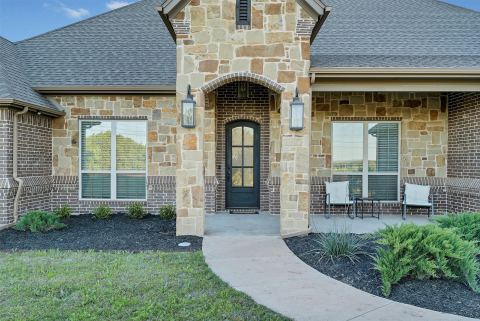 701 Milton Court, Granbury, TX 76048 — photo 2