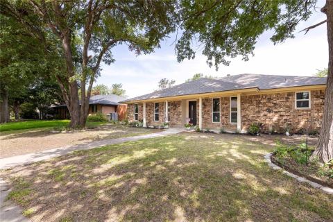 2705 Chadwick Drive, Plano, TX 75075 — photo 3