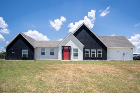 311 Dobbs Trail, Springtown