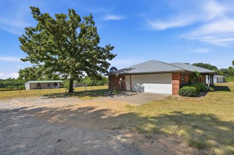 521 Mccraw Lane, Denison, TX 75021 — photo 2