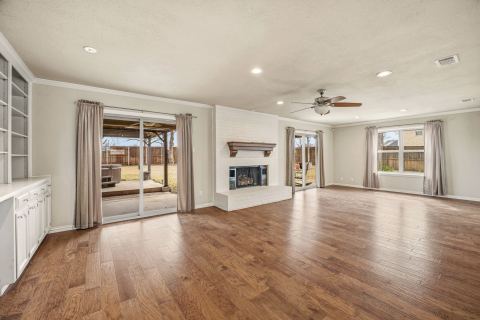 7115 Westover Drive, Granbury, TX 76049 — photo 2