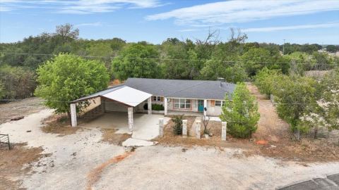 760 College Farm, Stephenville, TX 76401 — photo 2