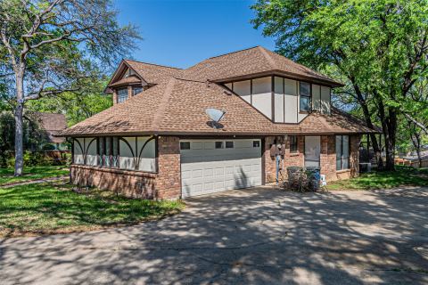 8808 Sylvan Court, Fort Worth, TX 76120 — photo 3
