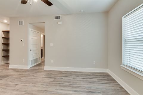 115 W Jones 201, Krum, TX 76249 — photo 2