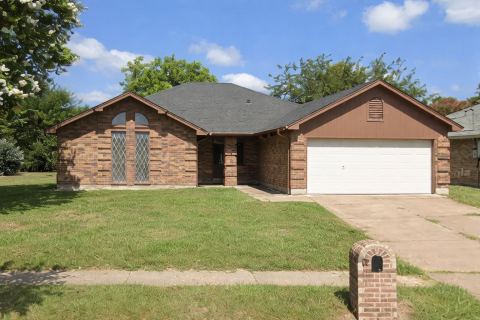 6206 Aires Drive, Arlington, TX 76001 — photo 2
