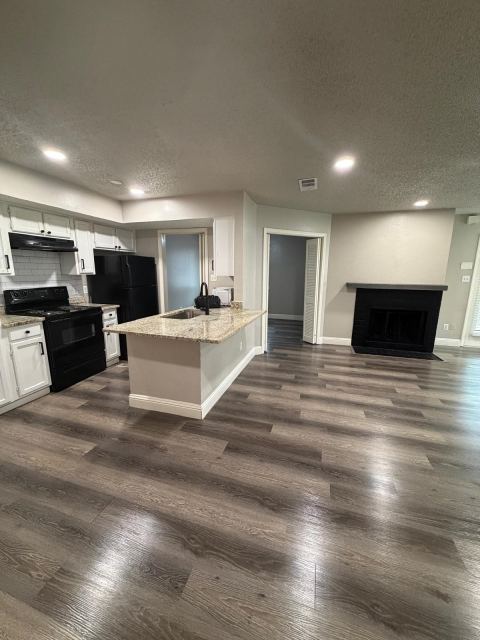 2304 Balsam Drive E107, Arlington