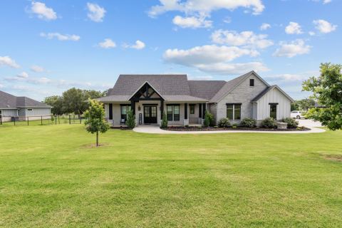 2028 Pinnell Prairie, Weatherford