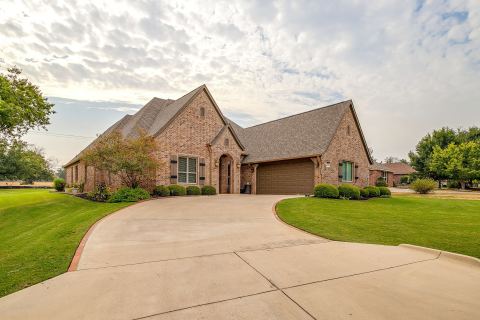 7101 Westover Drive, Granbury, TX 76049 — photo 2