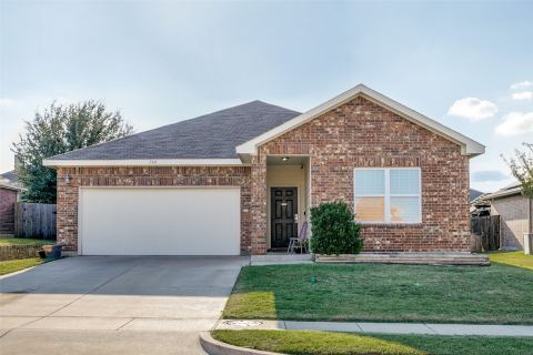 540 S Heights Drive, Crowley