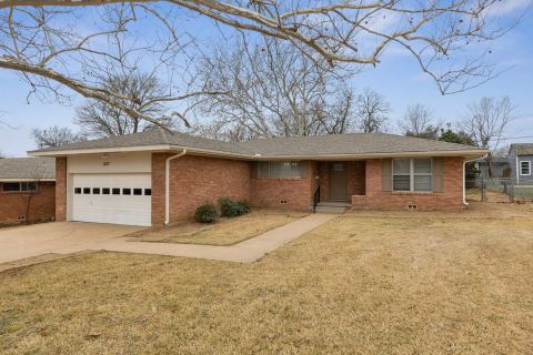 1407 Robin Drive, Sherman, TX 75092 — photo 2