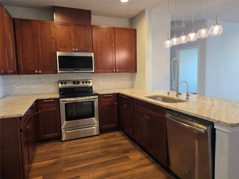 1220 W Trinity Mills Road 4002, Carrollton, TX 75006 — photo 3