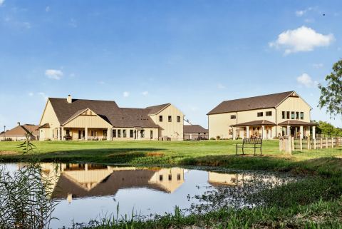 985 Vest Lane, Pilot Point, TX 76258 — photo 3