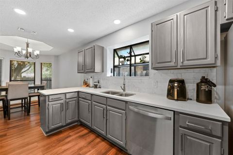 2530 Seven Hills Drive, Grand Prairie, TX 75052 — photo 3