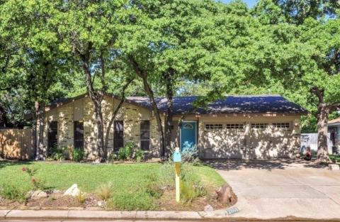 2808 Bent Tree Lane, Arlington