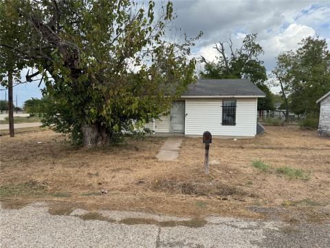 415 E 20th Street, Waco