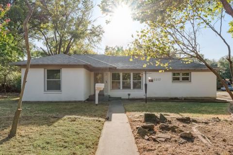 2217 Glenwood, Denton, TX 76209 — photo 2