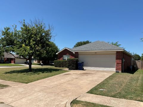 1001 Stockton Drive, Burleson, TX 76028 — photo 2