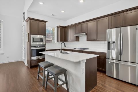 243 Woodson Street, Irving, TX 75063 — photo 3