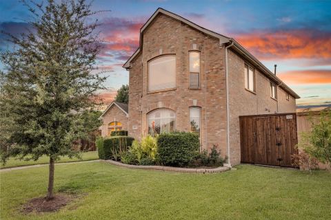 3837 Erath Drive, Carrollton, TX 75010 — photo 2