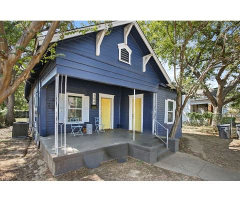 504 Preston Street, Waco