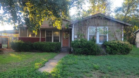 1092 W Elm Street, Stephenville