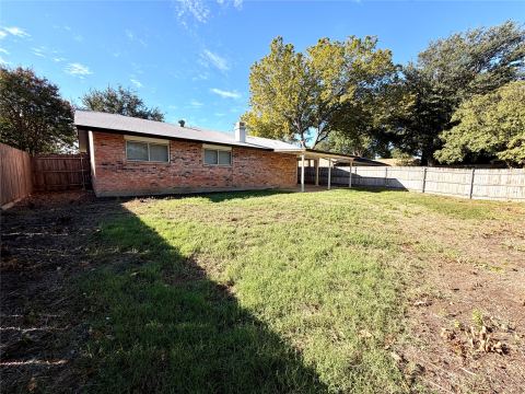 707 Cavendish Drive, Arlington, TX 76014 — photo 2