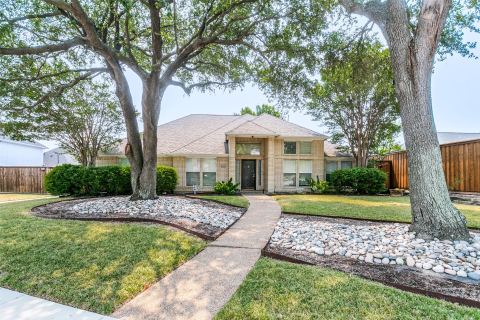 2920 Winding Creek Drive, Plano