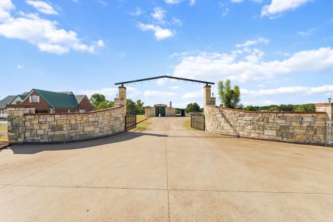 6017 Acton Meadows Court, Granbury, TX 76049 — photo 3