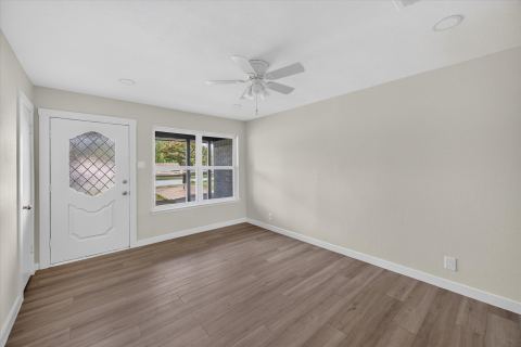 318 18th Street, Grand Prairie, TX 75051 — photo 3