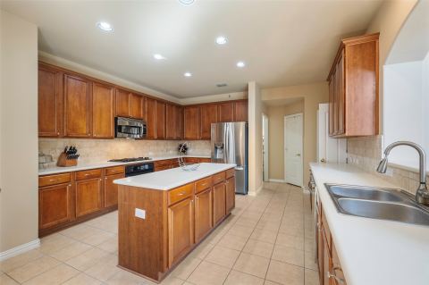 5771 Aylworth Drive, Frisco, TX 75035 — photo 3