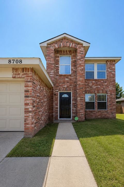 8708 Saddle Ridge Circle, Fort Worth, TX 76123 — photo 2
