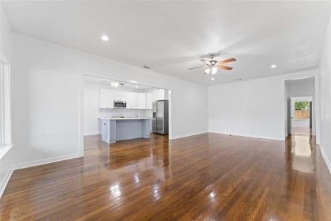 2405 Monroe Street, Commerce, TX 75428 — photo 2