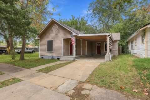 111 W Heron Street, Denison