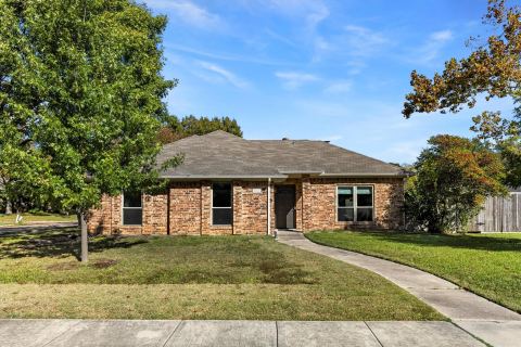 2101 Covered Wagon Drive, Plano