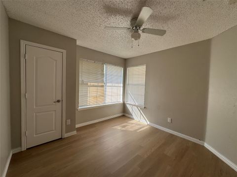 6511 Devine Drive, Arlington, TX 76001 — photo 2