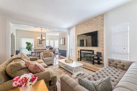 4320 Bellaire Drive S 205W, Fort Worth