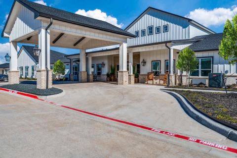 820 W McLeroy Boulevard 2034, Saginaw, TX 76179 — photo 2